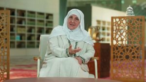 جامعة ومختبر طبي يرمز لتعليم هيفاء يونس وخلفيتها العلمية